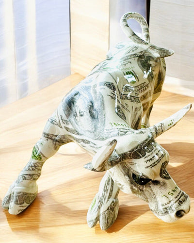 Dekorative Skulptur Stier "BullArt" – Einzigartige Kunst mit Gravuroption - 4 Farbvarianten, als personalisiertes Geschenk