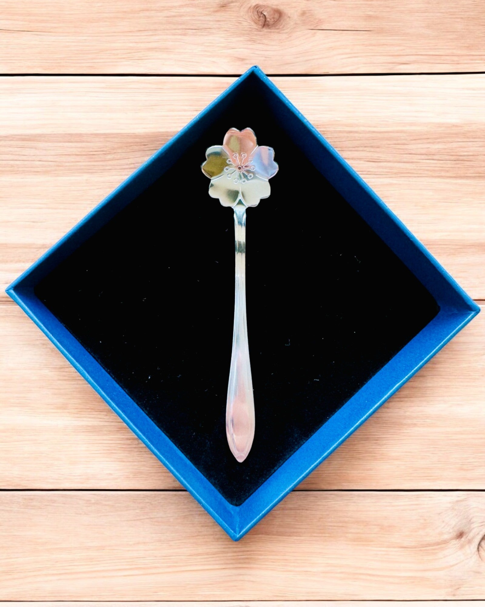 Eleganter Löffel "Blumeneleganz" – Personalisiert als Geschenk, Gravur, 7 Varianten zur Auswahl