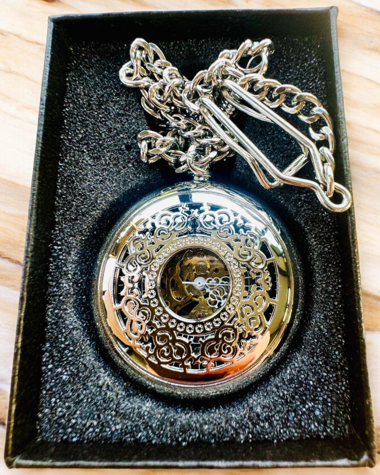 Taschenuhr "Eterna Eleganz", personalisiertes Geschenk, Gravur. Farbe Silber