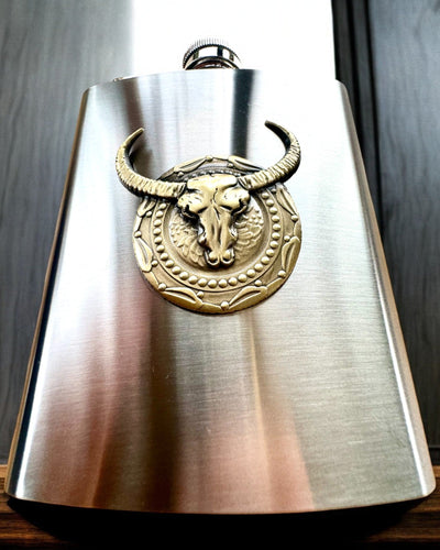 Bizon Flask – Stilvolle Flachmann mit Bison-Motiv - Möglichkeit zur Personalisierung mit Gravur als Geschenk