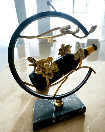 Ständer "Eleganter Insekt" - für Weinflasche und Gläser, Höhe 33 cm, Möglichkeit zur Personalisierung mit Gravur als Geschenk