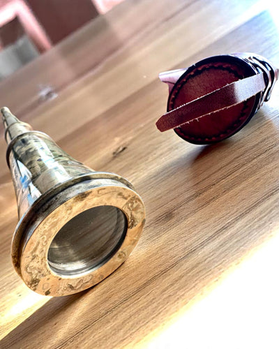 Königliches Fernrohr „Voyager 1818“ – Exklusiv, Messing, 83 cm, handgefertigt, Etui aus echtem Leder – Sammleredition, Personalisierung mit Gravur als Geschenk