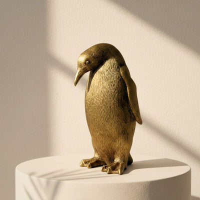 Goldener Pinguin 20,5 cm mit personalisierbarer Gravur – elegante Dekorationsfigur als Geschenk, Glamour-Stil, Art Deco, aus hochwertigem Polyresin gefertigt