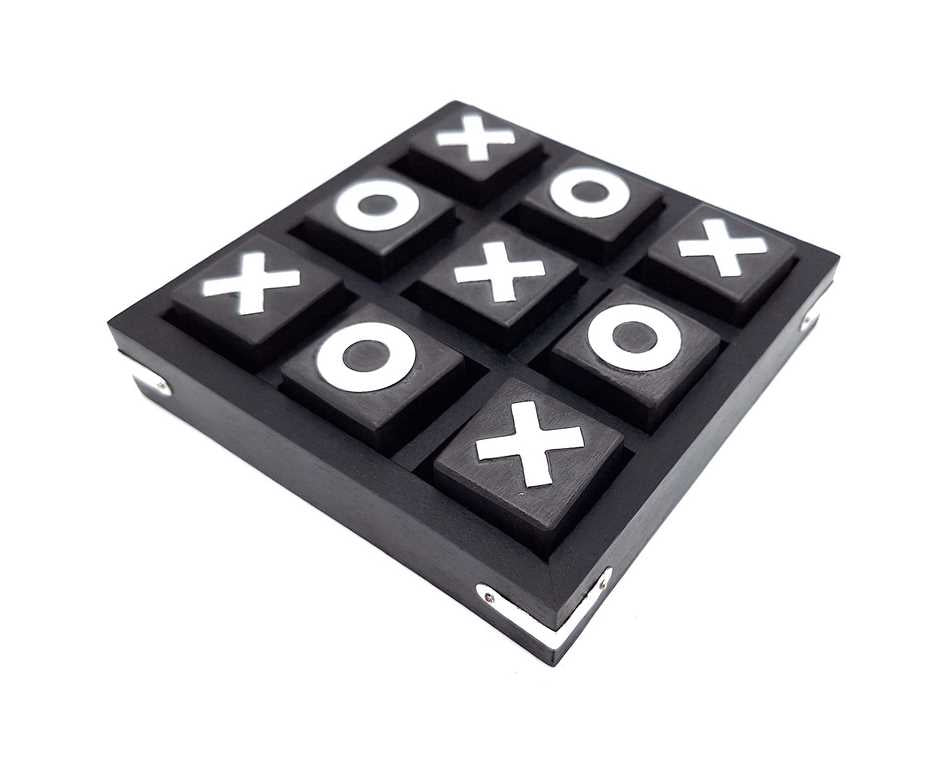 Holz-Tic-Tac-Toe-Spiel, 13 x 13 cm, mit personalisierbarer Gravur