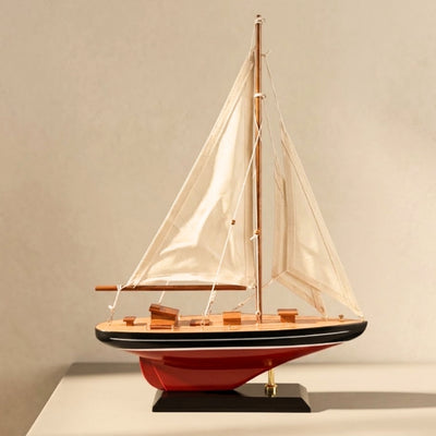 Elegantes Holzmodell einer Segelyacht 30 cm mit Gravur-Personalisierung