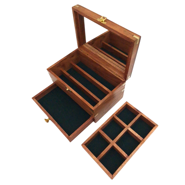 Elegante Holzschatulle für Schmuck mit Spiegel und personalisierter Gravur