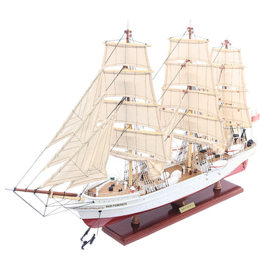 Exklusives Segelschiffmodell Dar Pomorza 82 cm mit Möglichkeit zur Personalisierung durch Gravur