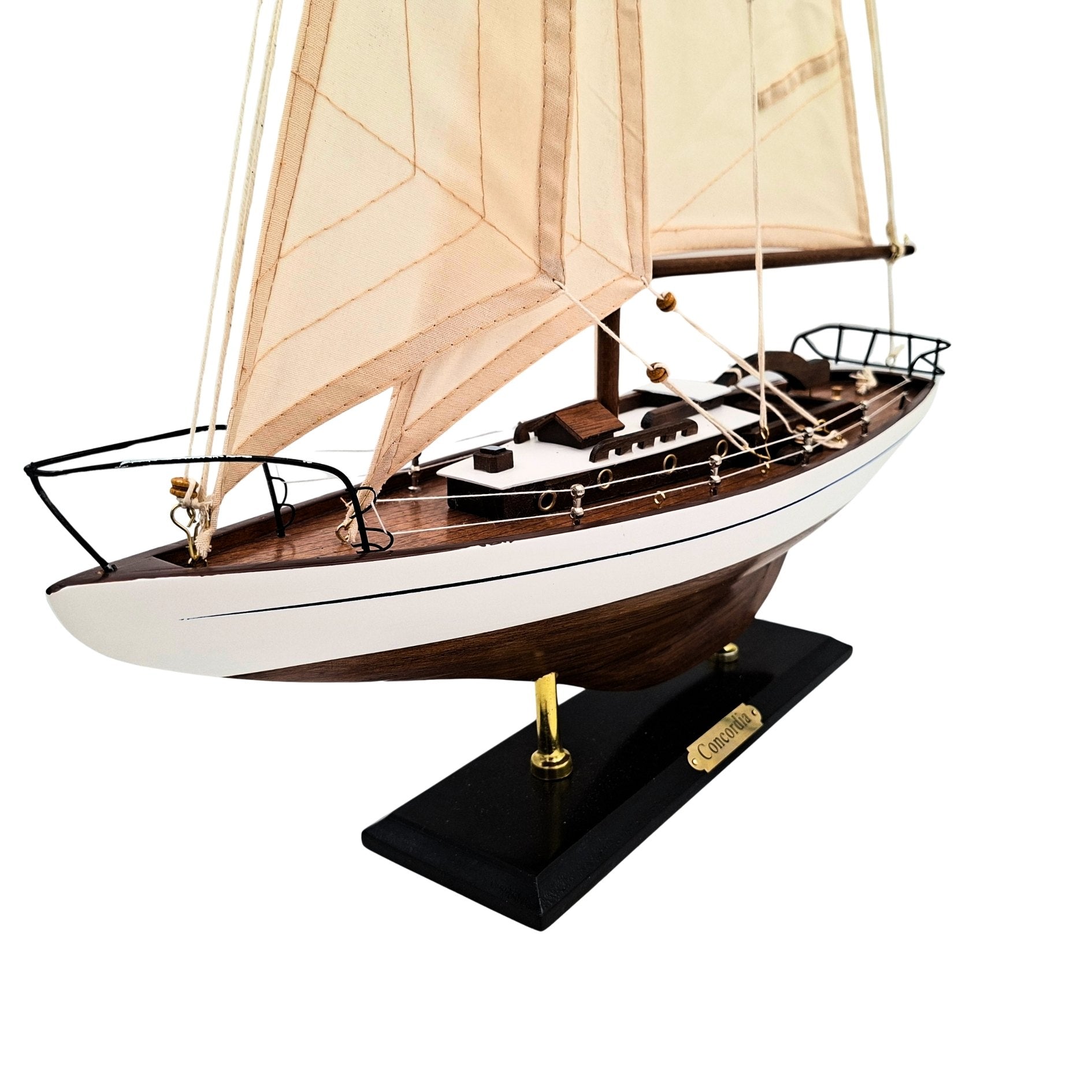 Modell einer Segelyacht 66 cm mit Gravur-Personalisierung