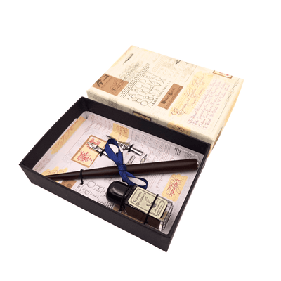 Kalligrafie-Set mit personalisierter Gravur – italienischer Federhalter mit zwei Federn und Tintenfass, ideal als Geschenk – elegante Verpackung 12,5x8,5x3 cm  
