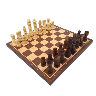 Großes Holzschach 37 x 37 cm mit Gravurpersonalisierung