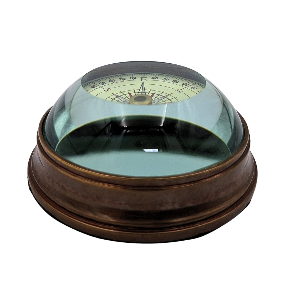 Stilvoller Linsenkompass aus Messing und Glas mit personalisierbarer Gravur – Retro-Schreibtisch-Gadget, ideales Geschenk für Reisende – Durchmesser 6,3 cm, Höhe 3 cm, Farbe Beige, Rot und Schwarz