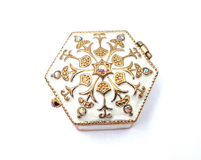 Elegante Metall-Geschenkbox mit Kristallen B0035-08WH, Weiß-Gold, personalisierbare Gravur, ideal für Schmuck und Kleinigkeiten, 5x5x2 cm  