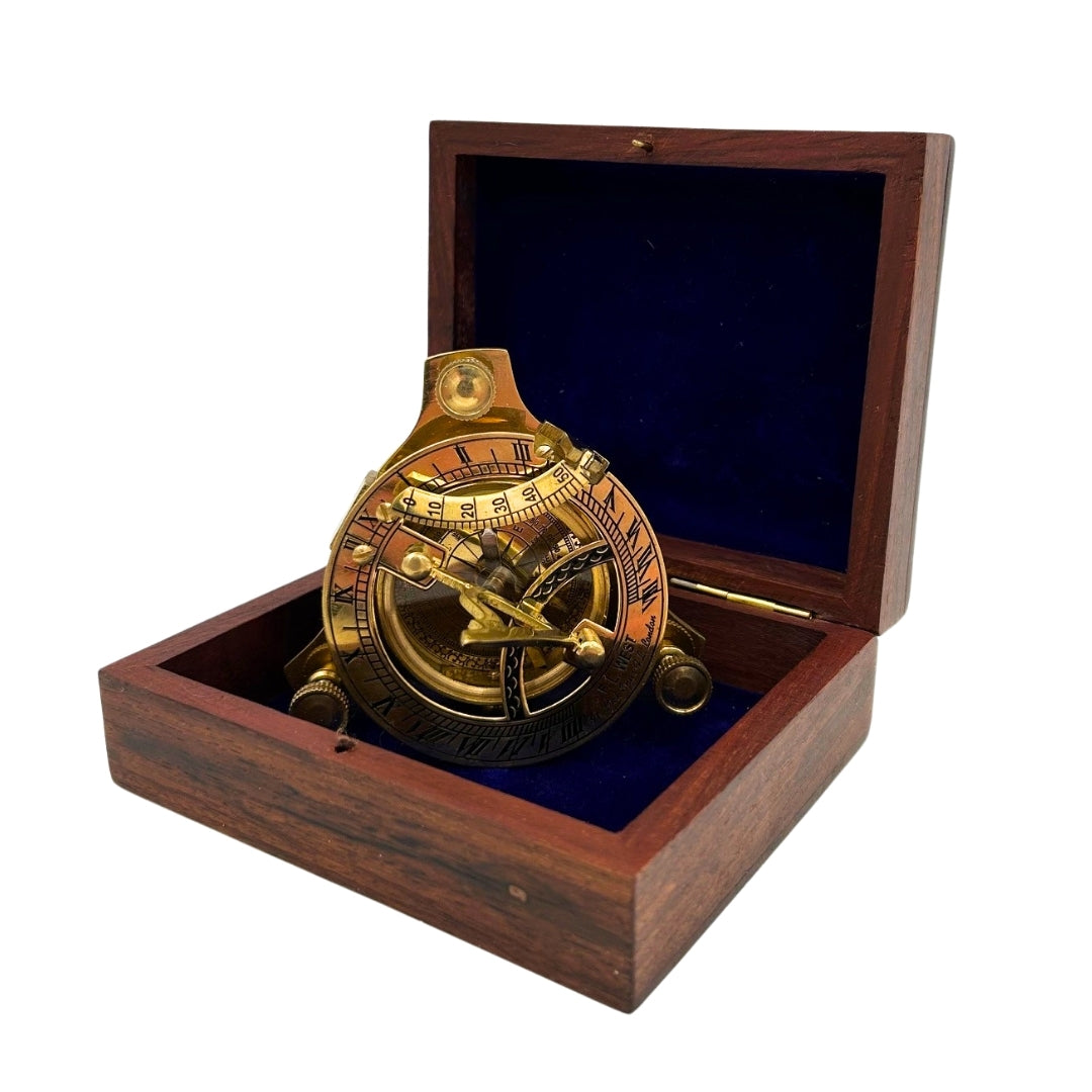 Dollond-Kompass aus Messing in einer Holzschachtel mit Sonnenuhr-Funktion - Ideal als Geschenk mit Gravurmöglichkeit - Antiker Stil, Maße 7,5 x 7,5 x 3 cm