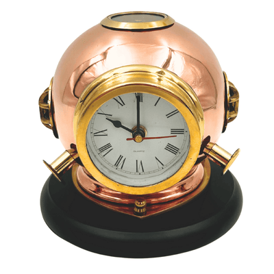 Schreibtischuhr Taucherhelm mit Kompass – Messing auf Holzsockel mit Gravur-Personalisierung – Ideales Geschenk für Meeresliebhaber und Vintage-Stil – Höhe 16 cm, Uhrdurchmesser 8,5 cm  