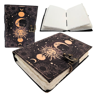 Dekoratives Leder-Notizbuch Sonne und Mond 200 Seiten mit Personalisierung durch Gravur, marineblau, aus Ziegenleder, ideal als Geschenk