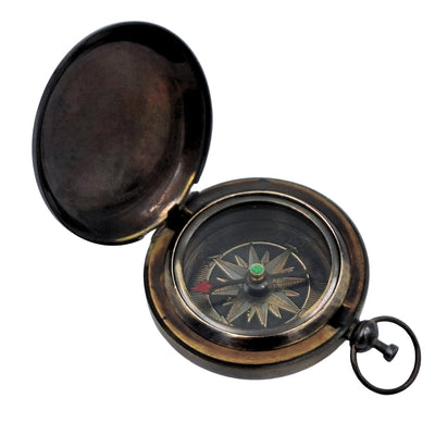 Retro-Touristenkompass aus Messing mit antikem Finish und Gravurmöglichkeit – ideales Geschenk für Reisende und Naturliebhaber – Maße 6 x 5 x 1,75 cm, schließt mit Glas-Schutzdeckel