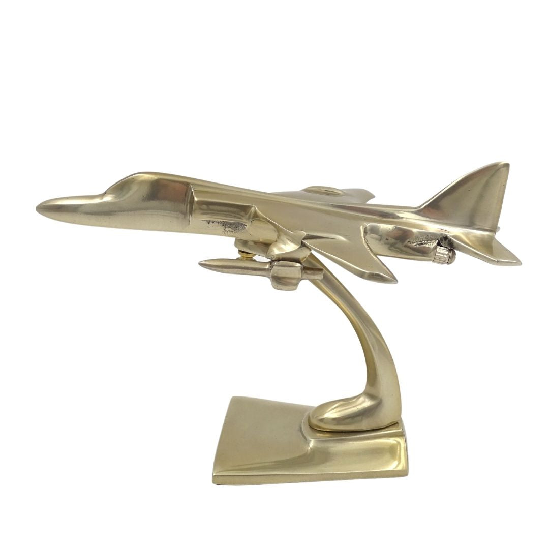 Metallmodell des Jagdflugzeugs Jaguar in Gold mit Gravurmöglichkeit