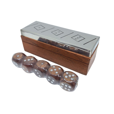 Würfelspiel mit personalisierter Gravur in Holzkiste mit Metalldeckel, ideal als Geschenk – G1117, 12,5x4,5x4,5 cm