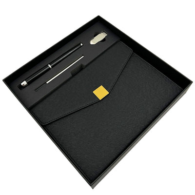 Elegantes Premium-Geschenkset mit Personalisierung – Leder-Notizbuch A5, Kugelschreiber und 16GB USB-Stick in schwarz-goldener Box