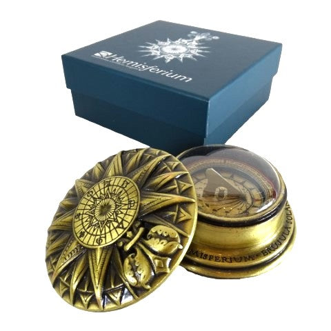 Messing-Renaissance-Sonnenkompass mit Gravur – elegantes Vintage-Geschenk, Höhe 4,5 cm, Durchmesser 8,5 cm