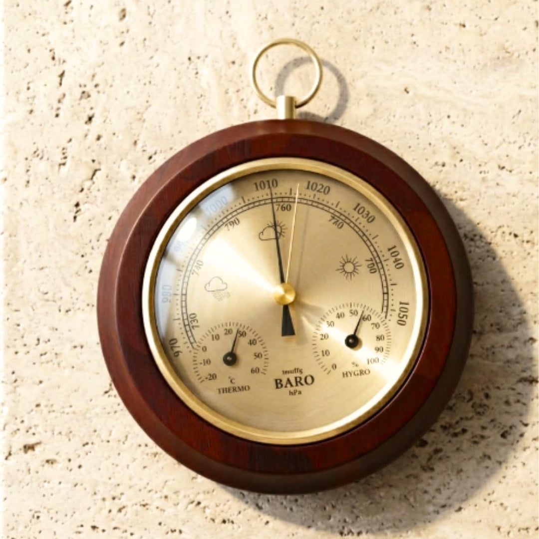 3-in-1 Wetterstation YG386 mit Gravur - Elegantes Thermometer, Barometer und Hygrometer in rundem Holzgehäuse