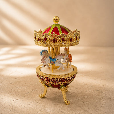 Musikspieluhr Karussell mit Gravur - Elegante Dekoration in Gold und Rot, 14 cm