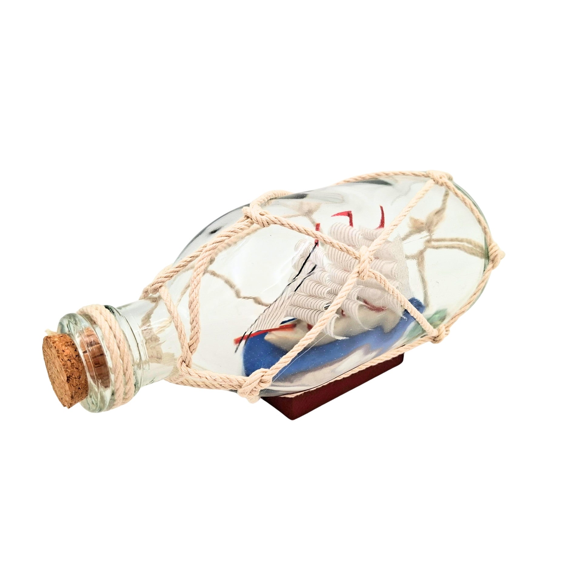 Schiff in der Flasche auf Holzsockel mit Gravur-Personalisierung