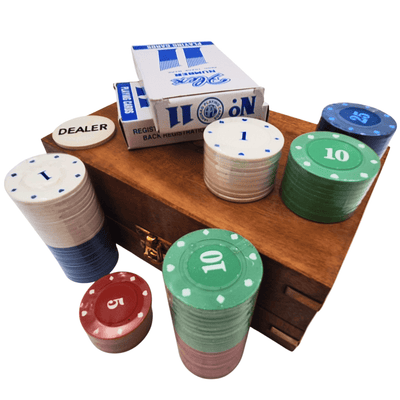 Elegantes Poker-Set in Holzkiste mit Gravur