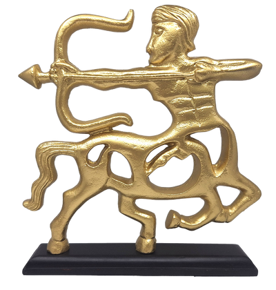 Goldene dekorative Schütze-Figur mit Holzsockel und Option zur Personalisierung durch Gravur