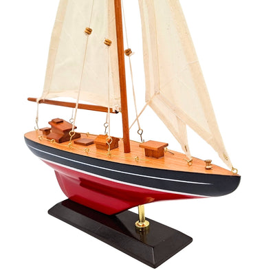 Elegantes Holzmodell einer Segelyacht 30 cm mit Gravur-Personalisierung