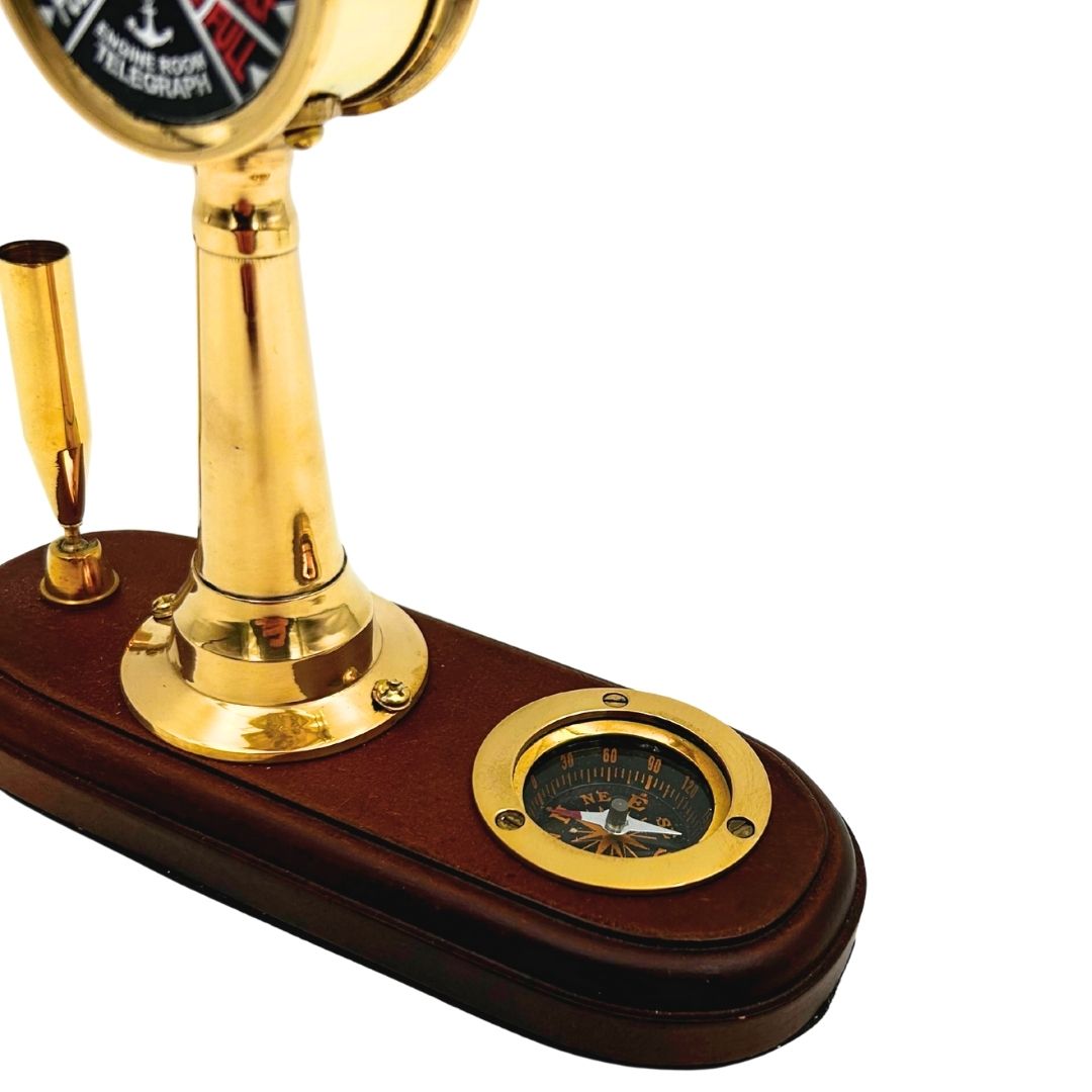 Elegantes Schreibtischset mit Gravur – Maschinentelegraf, Kompass und Stifthalter auf Holzsockel – Perfektes Geschenk für Segler, Manager oder Retro-Stil-Liebhaber – Hochwertiges Messing und Holz, Maße 16,5 x 6 x 16,8 cm  