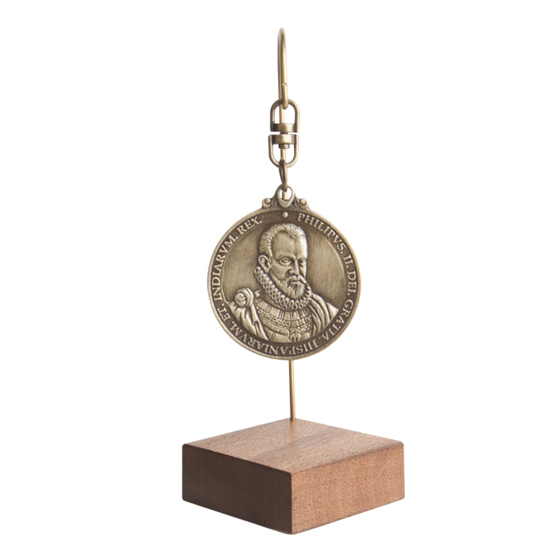 Miniatur Sonnenuhr H91 aus dem 16. Jahrhundert mit der Möglichkeit der Personalisierung durch Gravur