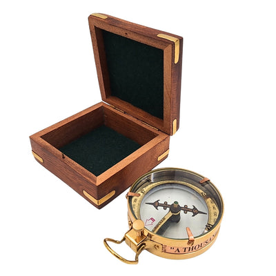 Messing-Kompass Map Reader mit Gravur in Retro-Holzkiste