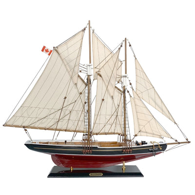 Modell des Segelschiffs Bluenose 80 cm mit Personalisierung durch Gravur