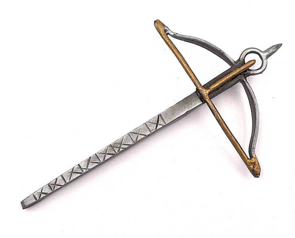 Kleine Metallreplik einer Armbrust mit Personalisierung durch Gravur – Silberne und goldene Dekoration, Maße 14 cm x 8,5 cm