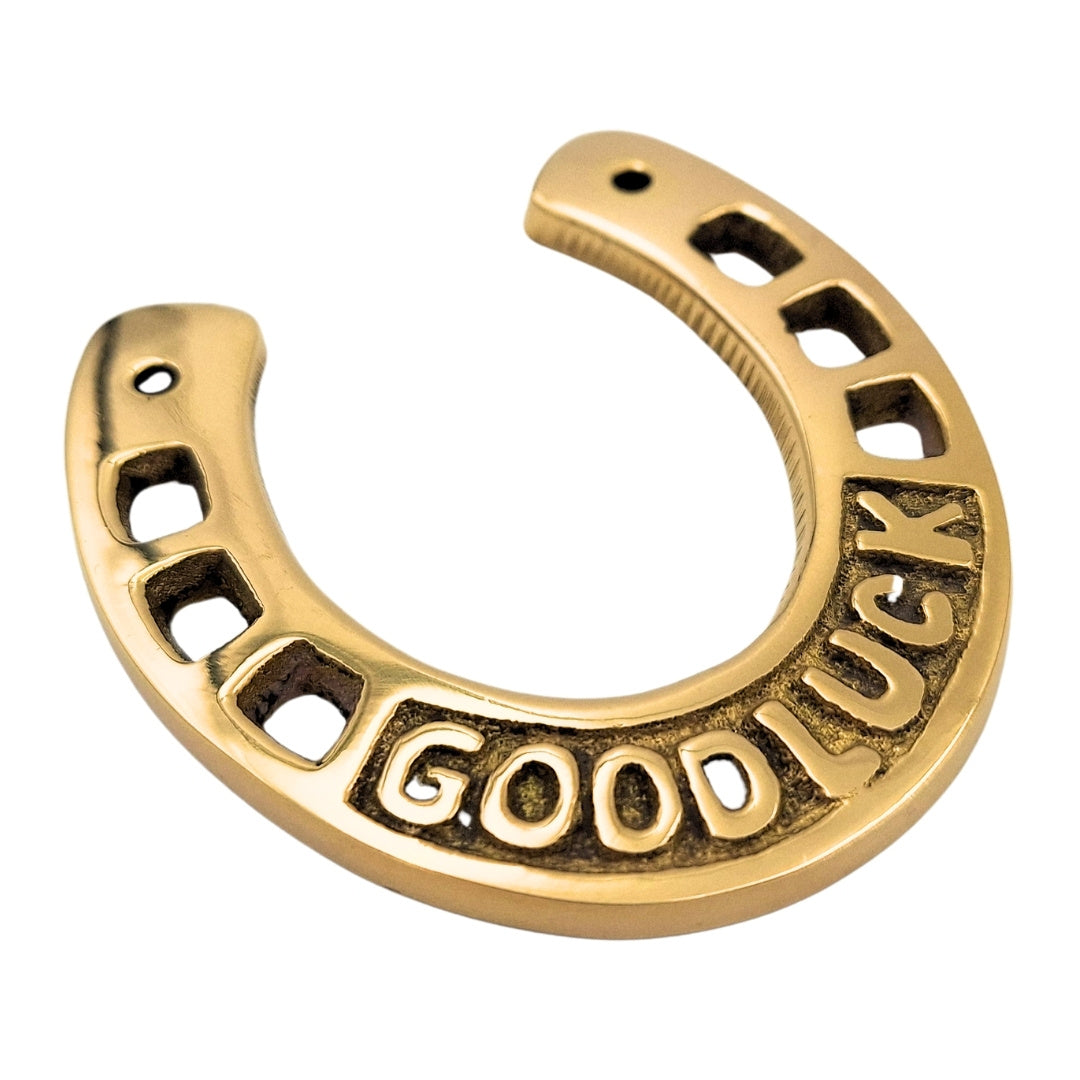 Messing-Hufeisen 7 cm mit Gravur - Elegantes Geschenk zum Einzug, Abitur oder neuen Job, goldene Verzierung mit Schriftzug Good Luck