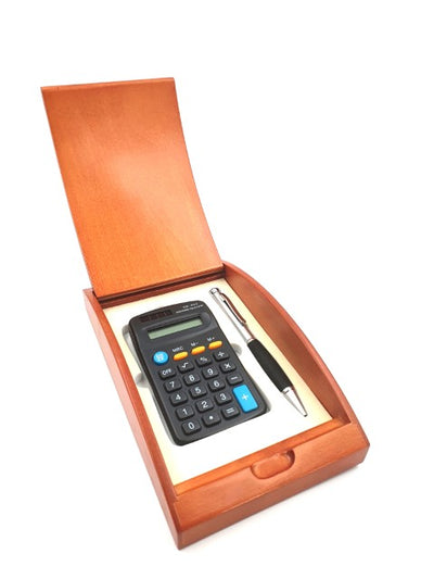 Kugelschreiber und Taschenrechner in elegantem Holzbox G133H mit cremefarbener Polsterung, personalisierbar mit Gravur, ideal als Geschenk, Maße 210 x 120 x 40 mm