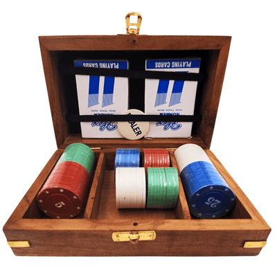 Elegantes Poker-Set in Holzkiste mit Gravur