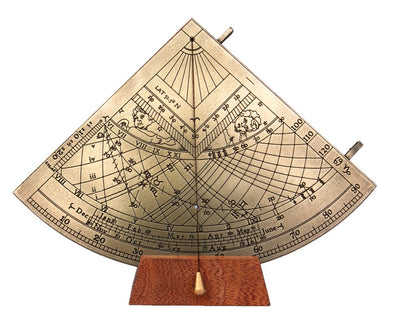 Messing-Sonnenuhr-Quadrant Gunter H39 mit Holzsockel, personalisierbare Gravur, ideales Geschenk für Astronomie-Liebhaber, Höhe 17 cm, elegante Geschenkverpackung