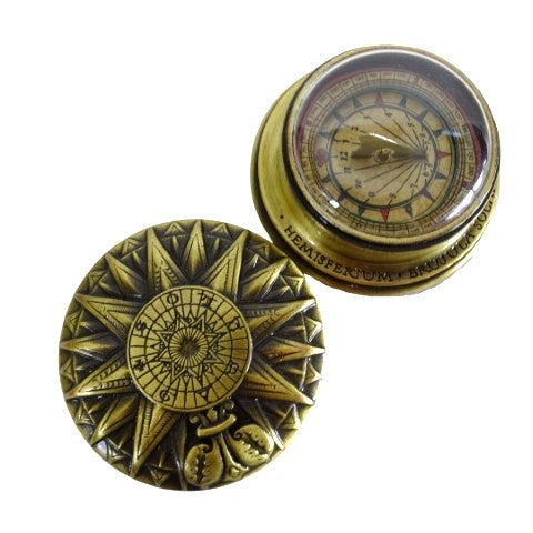 Messing-Renaissance-Sonnenkompass mit Gravur – elegantes Vintage-Geschenk, Höhe 4,5 cm, Durchmesser 8,5 cm