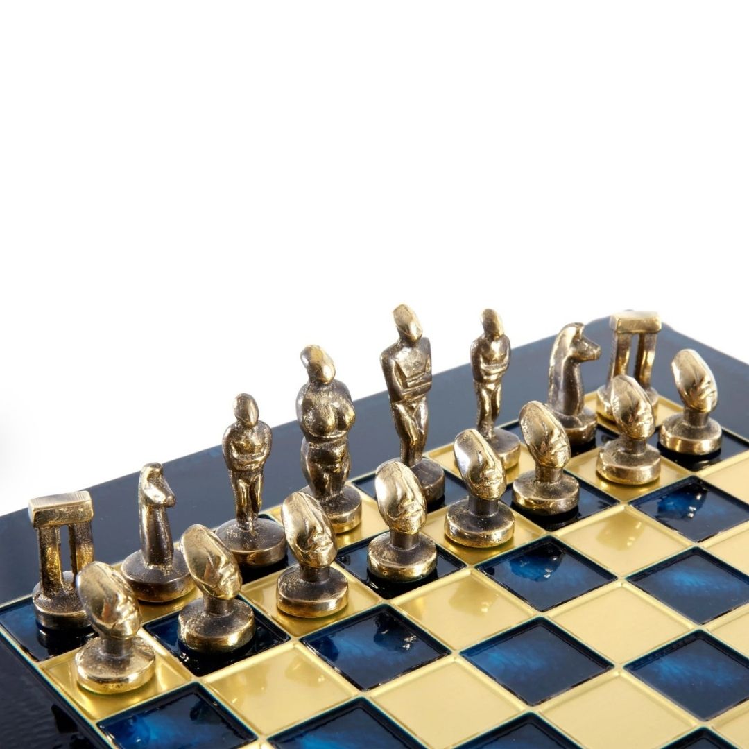 Luxuriöse Metall-Schachfiguren Cycladic 28x28 cm mit personalisierter Gravur