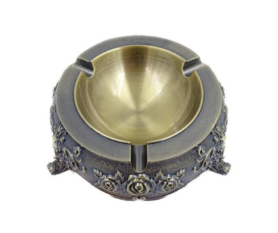 Eleganter Metall-Aschenbecher im Ludwigsstil mit Gravurmöglichkeit