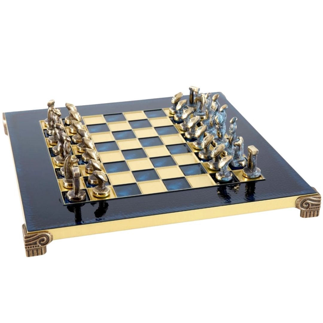 Luxuriöse Metall-Schachfiguren Cycladic 28x28 cm mit personalisierter Gravur