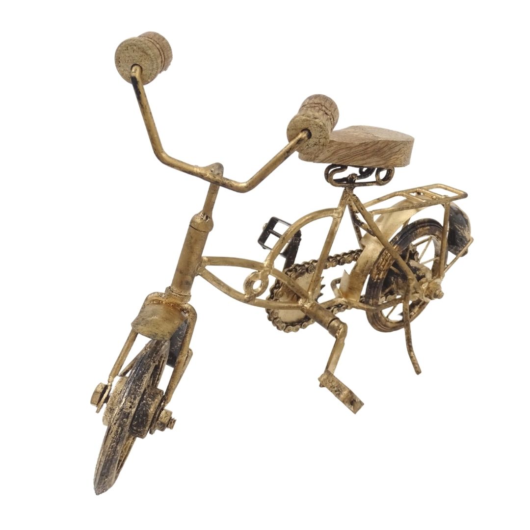 Figur eines alten Fahrrads mit Gravur – Metall-Holz-Dekoration, Maße 30 x 20 x 10 cm