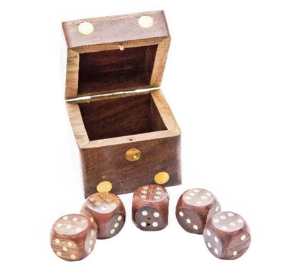 Holzspielwürfel in eleganter Schachtel mit Gravurmöglichkeit zur Personalisierung