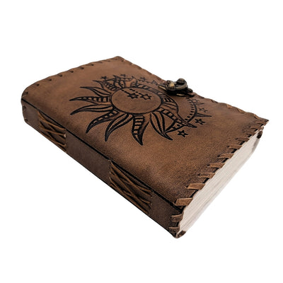 Retro Leder-Notizbuch Sonne und Mond 200 Seiten mit Personalisierung durch Gravur, beige-braun, ideal als Geschenk für Künstler oder Liebhaber der Magie des Alltags