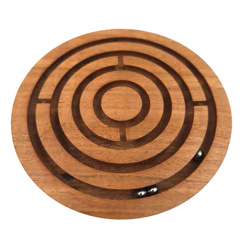 Geschicklichkeitsspiel Kugeln im Labyrinth aus Holz mit Gravurpersonalisierung