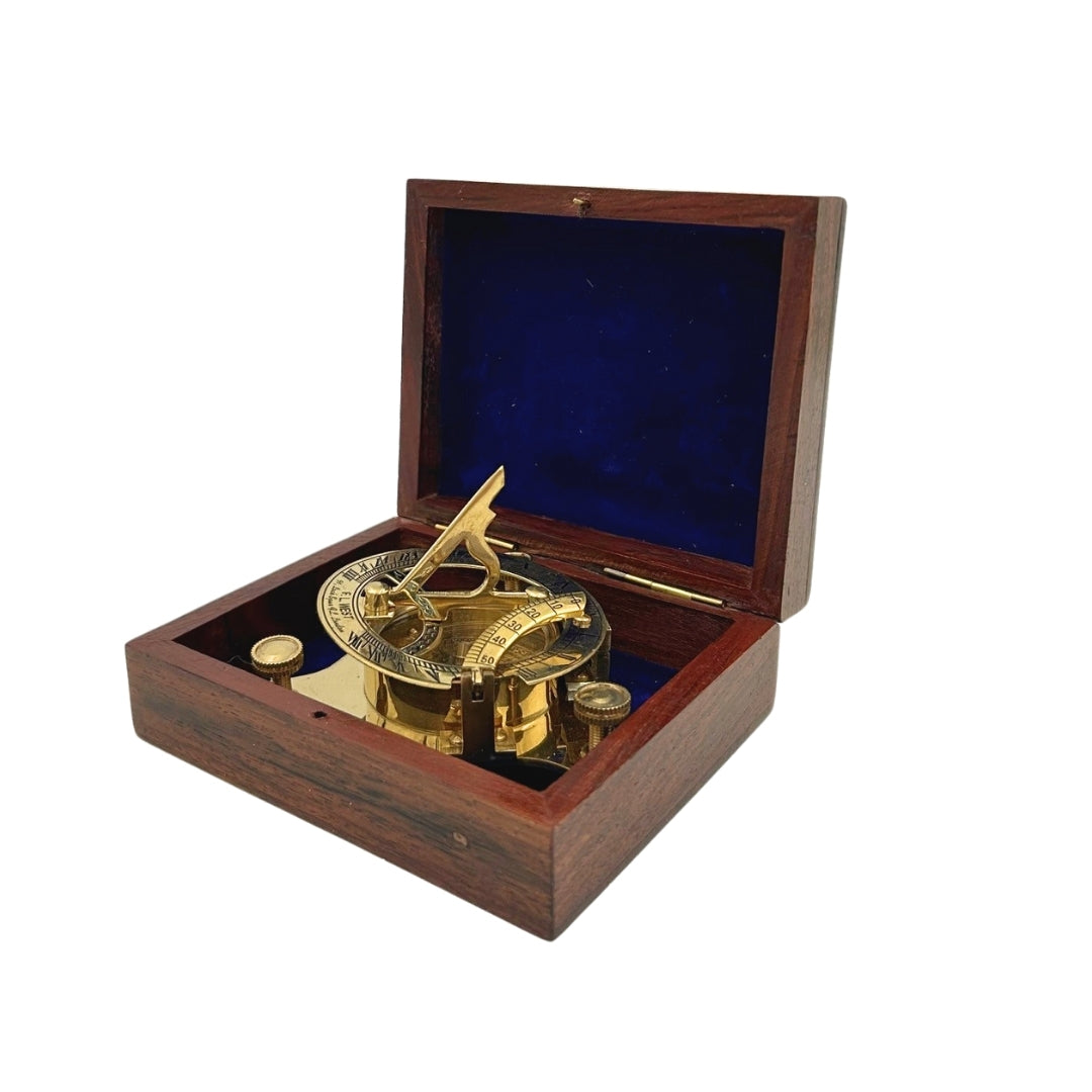 Dollond-Kompass aus Messing in einer Holzschachtel mit Sonnenuhr-Funktion - Ideal als Geschenk mit Gravurmöglichkeit - Antiker Stil, Maße 7,5 x 7,5 x 3 cm