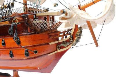 Segelschiffmodell HMS Victory, montiert, 54 cm - handgefertigte Replik mit Möglichkeit zur Personalisierung durch Gravur - ideales Geschenk für Segelliebhaber - hohe Qualität, eleganter Holzsockel