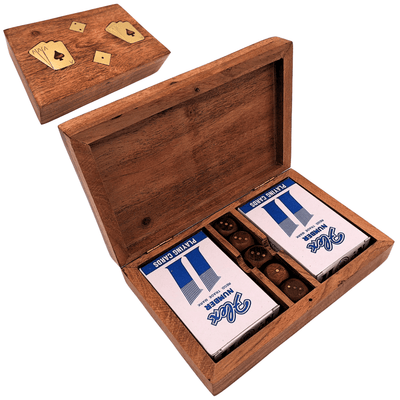 Elegantes Kartenspiel- und Würfelset in Holzkiste mit Messingverzierungen